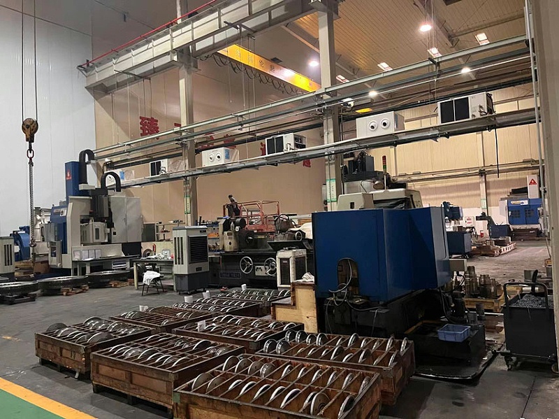 齒輪廠車(chē)間降溫使用工業(yè)蒸發(fā)冷省電空調(diào)，用電量只需傳統(tǒng)空1/6